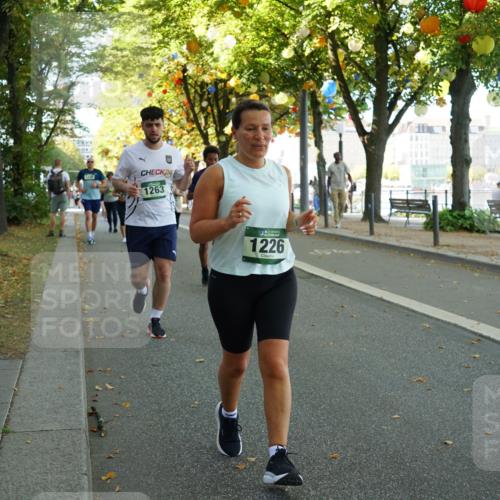 07.09.2025 - BARMER Alsterlauf Yannick Fuchs http://msf.ph/oto/8793580 07.09.2025 11:41:11 Laufen 24, 1263, 1226 meine-sportfotos.de
