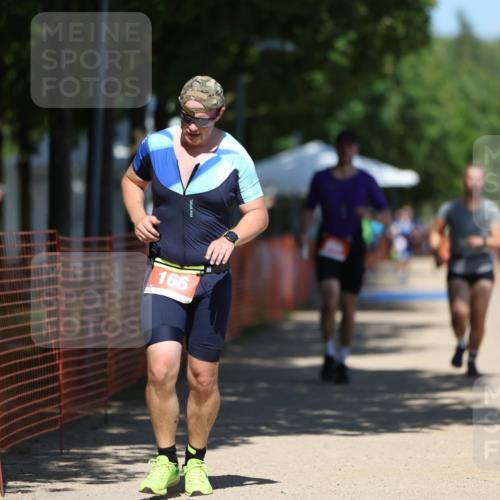 07.09.2025 - 19. Norderstedt Triathlon Michael Strokosch http://msf.ph/oto/8793617 07.09.2025 13:44:25 Laufen 166, 298, 314 meine-sportfotos.de