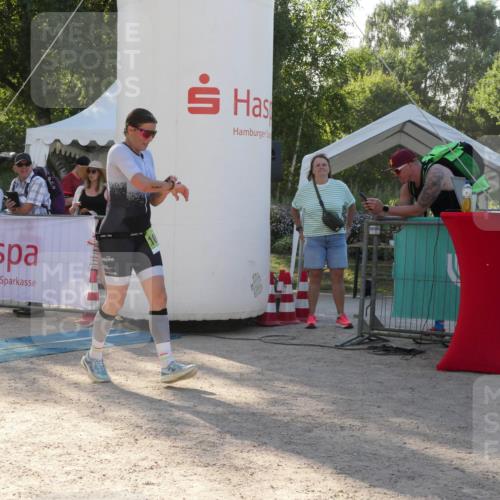 07.09.2025 - 19. Norderstedt Triathlon Zöllner http://msf.ph/oto/8793619 07.09.2025 16:38:18 Ziel 529, 1068, 1563 meine-sportfotos.de