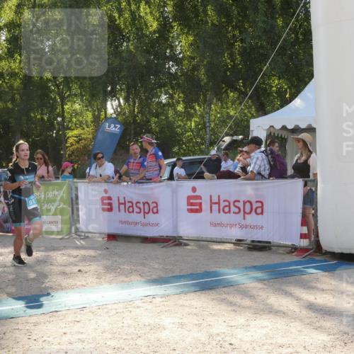 07.09.2025 - 19. Norderstedt Triathlon Zöllner http://msf.ph/oto/8793658 07.09.2025 16:38:42 Ziel 536, 917 meine-sportfotos.de