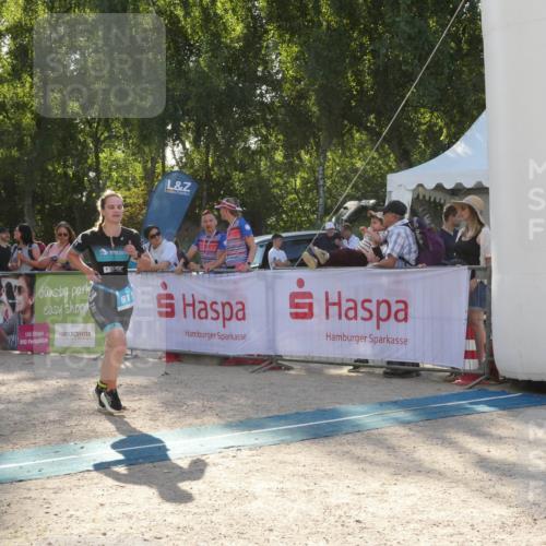 07.09.2025 - 19. Norderstedt Triathlon Zöllner http://msf.ph/oto/8793660 07.09.2025 16:38:43 Ziel 536, 917 meine-sportfotos.de