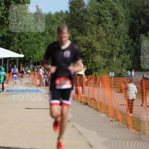 07.09.2025 - 19. Norderstedt Triathlon Michael Strokosch http://msf.ph/oto/8793720 07.09.2025 11:49:06 Laufen 196, 1355, 1394 meine-sportfotos.de