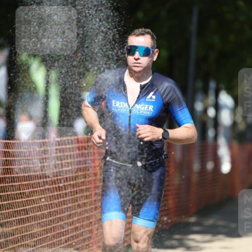 07.09.2025 - 19. Norderstedt Triathlon Michael Strokosch http://msf.ph/oto/8793749 07.09.2025 13:44:52 Laufen 315, 328, 341, 841 meine-sportfotos.de