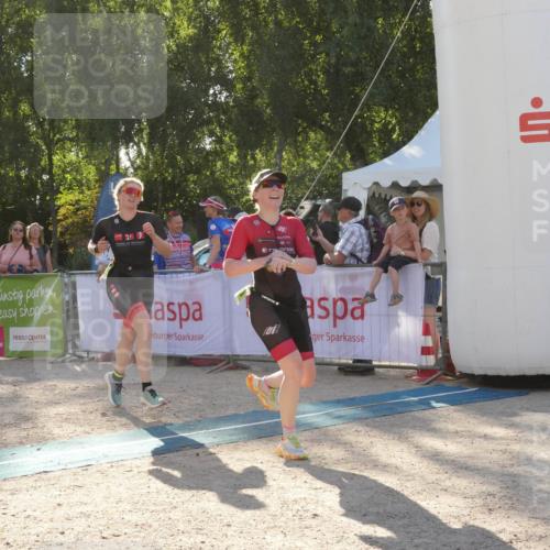 07.09.2025 - 19. Norderstedt Triathlon Zöllner http://msf.ph/oto/8793754 07.09.2025 16:39:34 Ziel 1060, 1067, 1073, 1105, 1550 meine-sportfotos.de