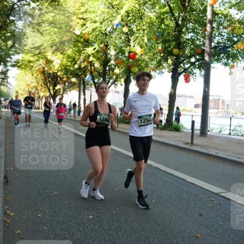 07.09.2025 - BARMER Alsterlauf Yannick Fuchs http://msf.ph/oto/8793760 07.09.2025 11:41:26 Laufen 1248, 1252 meine-sportfotos.de