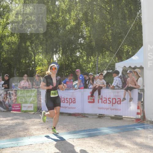 07.09.2025 - 19. Norderstedt Triathlon Zöllner http://msf.ph/oto/8793767 07.09.2025 16:39:39 Ziel 1060, 1067, 1073, 1105, 1550, 1564 meine-sportfotos.de
