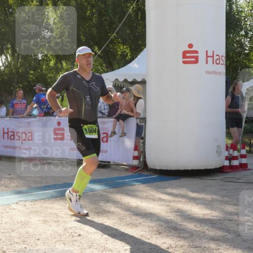 07.09.2025 - 19. Norderstedt Triathlon Zöllner http://msf.ph/oto/8793791 07.09.2025 16:40:02 Ziel 1604 meine-sportfotos.de