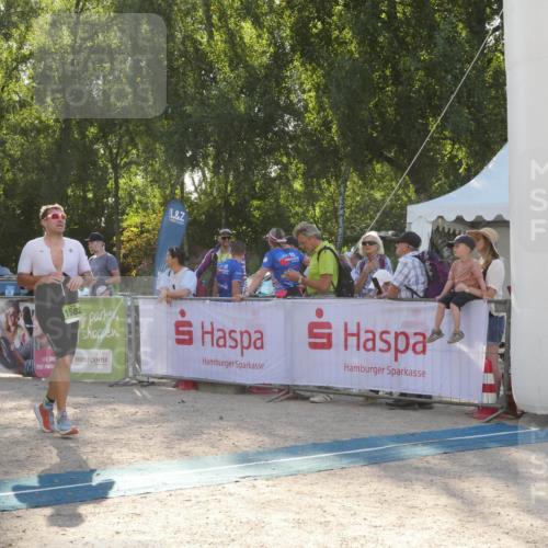 07.09.2025 - 19. Norderstedt Triathlon Zöllner http://msf.ph/oto/8793795 07.09.2025 16:40:11 Ziel 1582 meine-sportfotos.de
