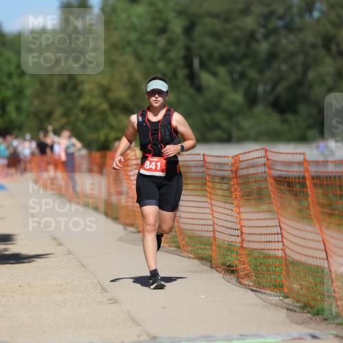 07.09.2025 - 19. Norderstedt Triathlon Michael Strokosch http://msf.ph/oto/8793799 07.09.2025 13:44:56 Laufen 315, 328, 341, 841 meine-sportfotos.de