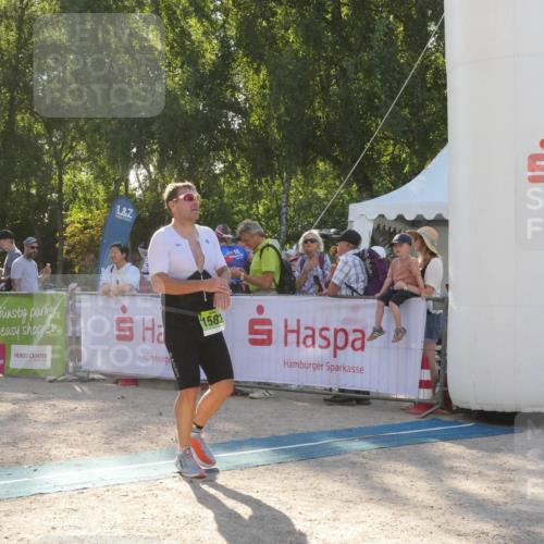 07.09.2025 - 19. Norderstedt Triathlon Zöllner http://msf.ph/oto/8793800 07.09.2025 16:40:12 Ziel 1582 meine-sportfotos.de