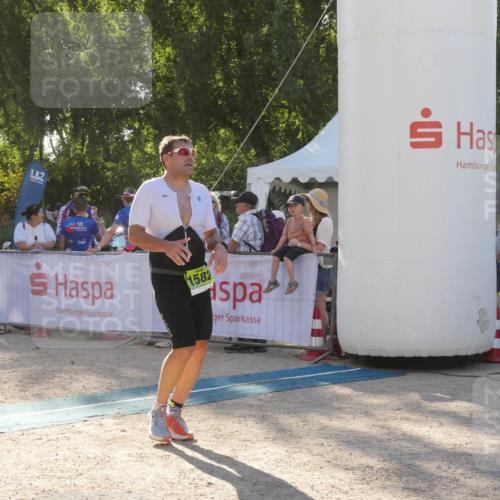 07.09.2025 - 19. Norderstedt Triathlon Zöllner http://msf.ph/oto/8793803 07.09.2025 16:40:13 Ziel 1485, 1582 meine-sportfotos.de