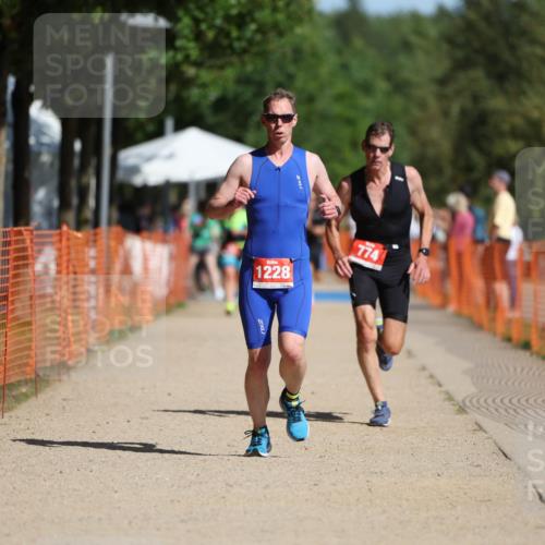 07.09.2025 - 19. Norderstedt Triathlon Michael Strokosch http://msf.ph/oto/8793830 07.09.2025 11:49:32 Laufen 774, 1228 meine-sportfotos.de