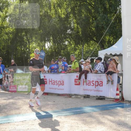 07.09.2025 - 19. Norderstedt Triathlon Zöllner http://msf.ph/oto/8793846 07.09.2025 16:40:51 Ziel 1403, 1447, 1573, 1614 meine-sportfotos.de