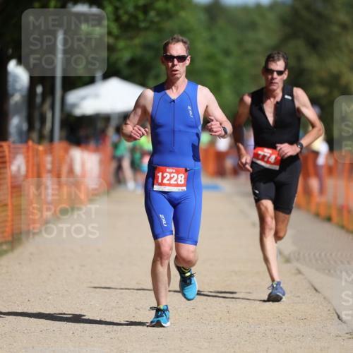 07.09.2025 - 19. Norderstedt Triathlon Michael Strokosch http://msf.ph/oto/8793850 07.09.2025 11:49:33 Laufen 774, 1228 meine-sportfotos.de