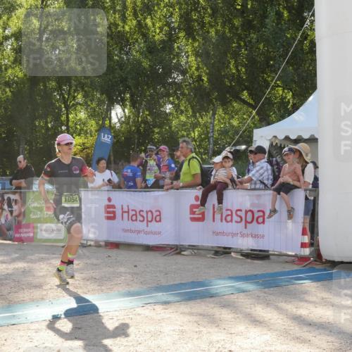 07.09.2025 - 19. Norderstedt Triathlon Zöllner http://msf.ph/oto/8793873 07.09.2025 16:41:03 Ziel 407, 1054 meine-sportfotos.de