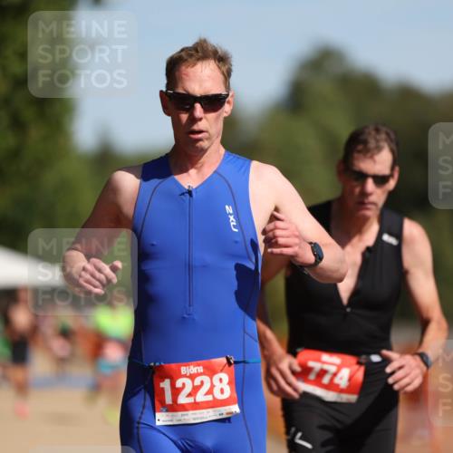 07.09.2025 - 19. Norderstedt Triathlon Michael Strokosch http://msf.ph/oto/8793883 07.09.2025 11:49:36 Laufen 774, 1228 meine-sportfotos.de