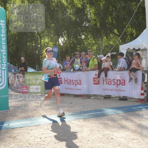 07.09.2025 - 19. Norderstedt Triathlon Zöllner http://msf.ph/oto/8793886 07.09.2025 16:41:08 Ziel 407, 1054 meine-sportfotos.de