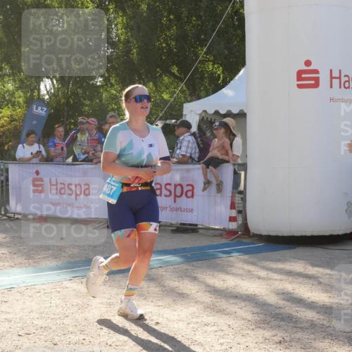 07.09.2025 - 19. Norderstedt Triathlon Zöllner http://msf.ph/oto/8793895 07.09.2025 16:41:09 Ziel 407, 1054 meine-sportfotos.de