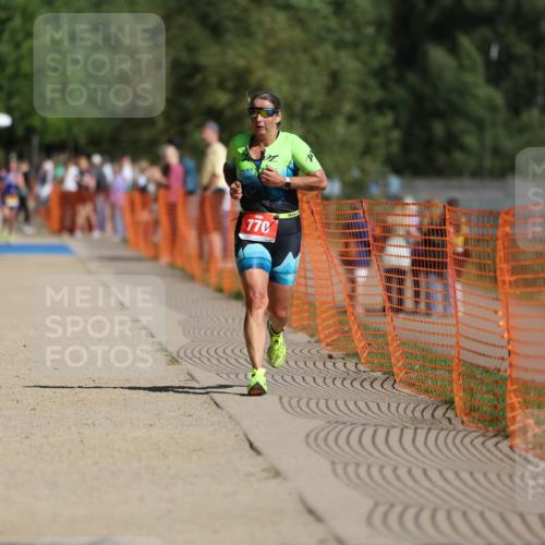 07.09.2025 - 19. Norderstedt Triathlon Michael Strokosch http://msf.ph/oto/8793905 07.09.2025 11:49:42 Laufen 770, 1184 meine-sportfotos.de