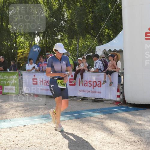 07.09.2025 - 19. Norderstedt Triathlon Zöllner http://msf.ph/oto/8793924 07.09.2025 16:41:35 Ziel 1076, 1592 meine-sportfotos.de
