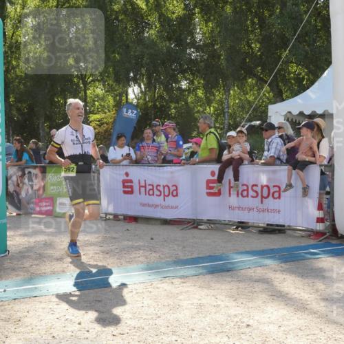 07.09.2025 - 19. Norderstedt Triathlon Zöllner http://msf.ph/oto/8793927 07.09.2025 16:41:36 Ziel 1076, 1592 meine-sportfotos.de