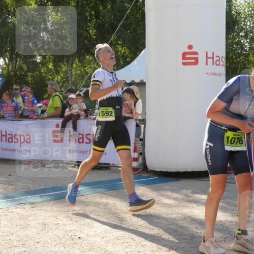 07.09.2025 - 19. Norderstedt Triathlon Zöllner http://msf.ph/oto/8793933 07.09.2025 16:41:37 Ziel 1076, 1592 meine-sportfotos.de