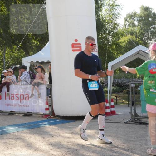 07.09.2025 - 19. Norderstedt Triathlon Zöllner http://msf.ph/oto/8793958 07.09.2025 16:42:08 Ziel 403, 1100 meine-sportfotos.de
