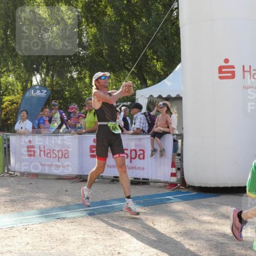 07.09.2025 - 19. Norderstedt Triathlon Zöllner http://msf.ph/oto/8793981 07.09.2025 16:42:19 Ziel 459, 1561 meine-sportfotos.de