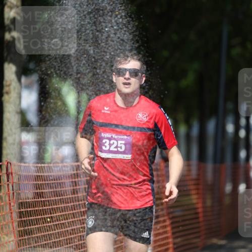 07.09.2025 - 19. Norderstedt Triathlon Michael Strokosch http://msf.ph/oto/8793987 07.09.2025 13:45:37 Laufen 325, 338, 723 meine-sportfotos.de