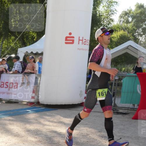 07.09.2025 - 19. Norderstedt Triathlon Zöllner http://msf.ph/oto/8793994 07.09.2025 16:42:32 Ziel 532, 1612 meine-sportfotos.de