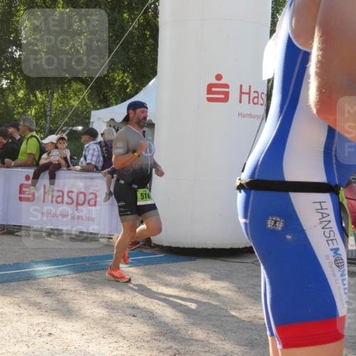 07.09.2025 - 19. Norderstedt Triathlon Zöllner http://msf.ph/oto/8794016 07.09.2025 16:43:00 Ziel 516, 1075, 1603 meine-sportfotos.de