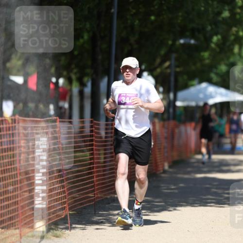 07.09.2025 - 19. Norderstedt Triathlon Michael Strokosch http://msf.ph/oto/8794044 07.09.2025 13:45:51 Laufen 344, 350 meine-sportfotos.de
