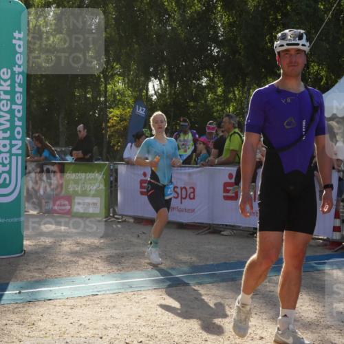 07.09.2025 - 19. Norderstedt Triathlon Zöllner http://msf.ph/oto/8794061 07.09.2025 16:43:27 Ziel 430, 1063, 1422, 1545, 1546, 1586 meine-sportfotos.de