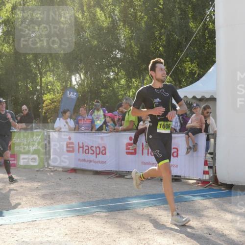 07.09.2025 - 19. Norderstedt Triathlon Zöllner http://msf.ph/oto/8794086 07.09.2025 16:43:33 Ziel 430, 1063, 1422, 1549, 1606 meine-sportfotos.de