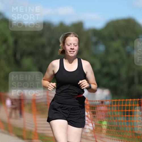 07.09.2025 - 19. Norderstedt Triathlon Michael Strokosch http://msf.ph/oto/8794104 07.09.2025 13:45:57 Laufen 344, 350, 1259 meine-sportfotos.de