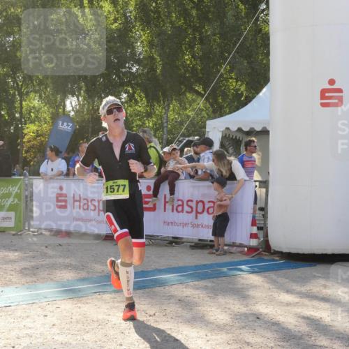 07.09.2025 - 19. Norderstedt Triathlon Zöllner http://msf.ph/oto/8794112 07.09.2025 16:43:41 Ziel 1097, 1486, 1577, 1630 meine-sportfotos.de
