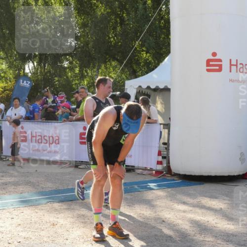 07.09.2025 - 19. Norderstedt Triathlon Zöllner http://msf.ph/oto/8794145 07.09.2025 16:43:58 Ziel 1602, 1631 meine-sportfotos.de
