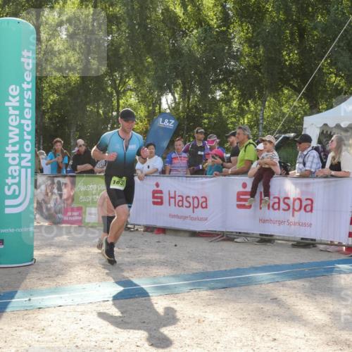 07.09.2025 - 19. Norderstedt Triathlon Zöllner http://msf.ph/oto/8794151 07.09.2025 16:44:02 Ziel 1602, 1631 meine-sportfotos.de
