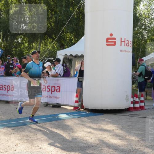 07.09.2025 - 19. Norderstedt Triathlon Zöllner http://msf.ph/oto/8794178 07.09.2025 16:44:46 Ziel 1627 meine-sportfotos.de