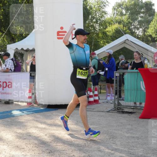 07.09.2025 - 19. Norderstedt Triathlon Zöllner http://msf.ph/oto/8794183 07.09.2025 16:44:47 Ziel 1627 meine-sportfotos.de