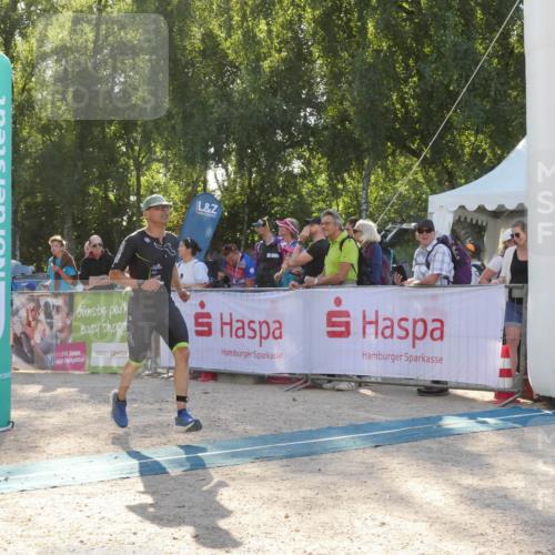 07.09.2025 - 19. Norderstedt Triathlon Zöllner http://msf.ph/oto/8794200 07.09.2025 16:45:13 Ziel 1082, 1609 meine-sportfotos.de