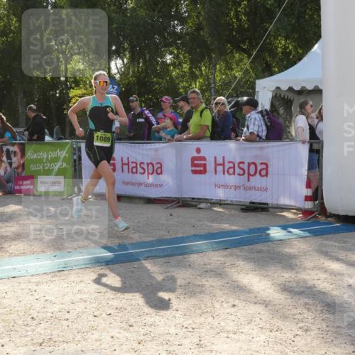 07.09.2025 - 19. Norderstedt Triathlon Zöllner http://msf.ph/oto/8794265 07.09.2025 16:45:55 Ziel 1089 meine-sportfotos.de
