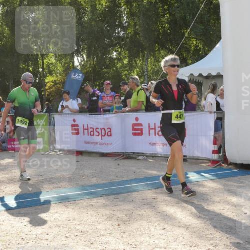 07.09.2025 - 19. Norderstedt Triathlon Zöllner http://msf.ph/oto/8794278 07.09.2025 16:46:04 Ziel 447, 474, 1492 meine-sportfotos.de