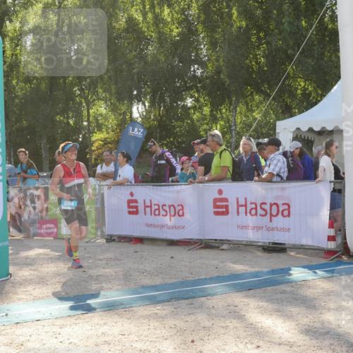 07.09.2025 - 19. Norderstedt Triathlon Zöllner http://msf.ph/oto/8794309 07.09.2025 16:46:23 Ziel 884, 1601 meine-sportfotos.de