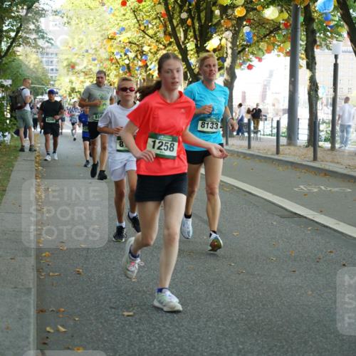 07.09.2025 - BARMER Alsterlauf Yannick Fuchs http://msf.ph/oto/8794352 07.09.2025 11:42:17 Laufen 8396, 810, 8, 8133, 1258 meine-sportfotos.de