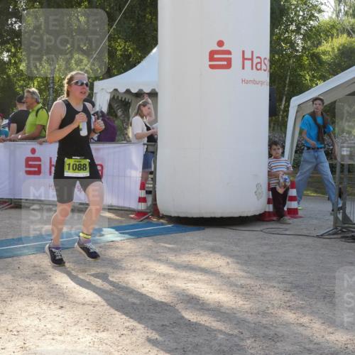 07.09.2025 - 19. Norderstedt Triathlon Zöllner http://msf.ph/oto/8794360 07.09.2025 16:46:48 Ziel 1088 meine-sportfotos.de