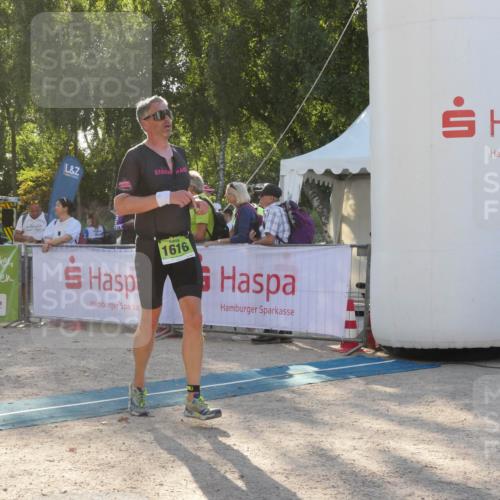 07.09.2025 - 19. Norderstedt Triathlon Zöllner http://msf.ph/oto/8794380 07.09.2025 16:47:09 Ziel 503, 1087, 1581, 1616 meine-sportfotos.de