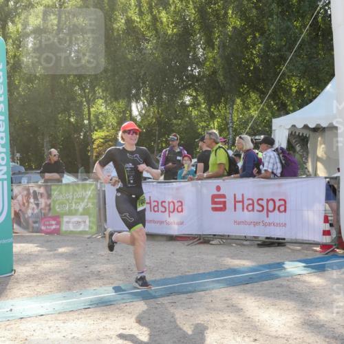 07.09.2025 - 19. Norderstedt Triathlon Zöllner http://msf.ph/oto/8794385 07.09.2025 16:47:10 Ziel 1087, 1581, 1616 meine-sportfotos.de