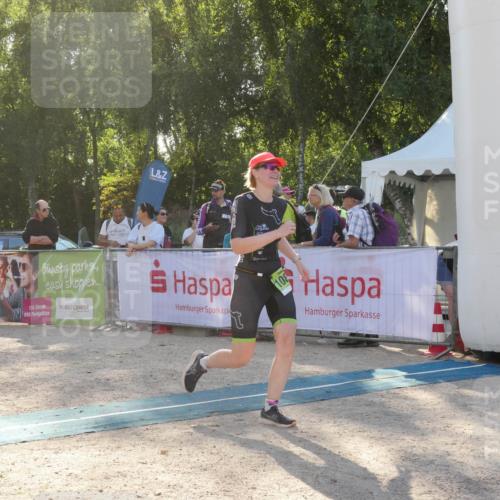 07.09.2025 - 19. Norderstedt Triathlon Zöllner http://msf.ph/oto/8794388 07.09.2025 16:47:11 Ziel 1087, 1581, 1616 meine-sportfotos.de