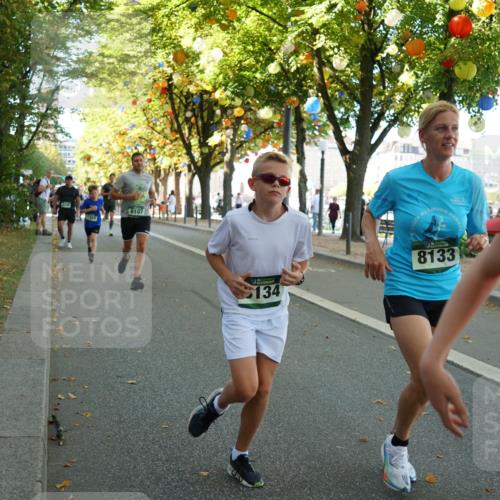 07.09.2025 - BARMER Alsterlauf Yannick Fuchs http://msf.ph/oto/8794392 07.09.2025 11:42:19 Laufen 8107, 134, 8133, 12 meine-sportfotos.de